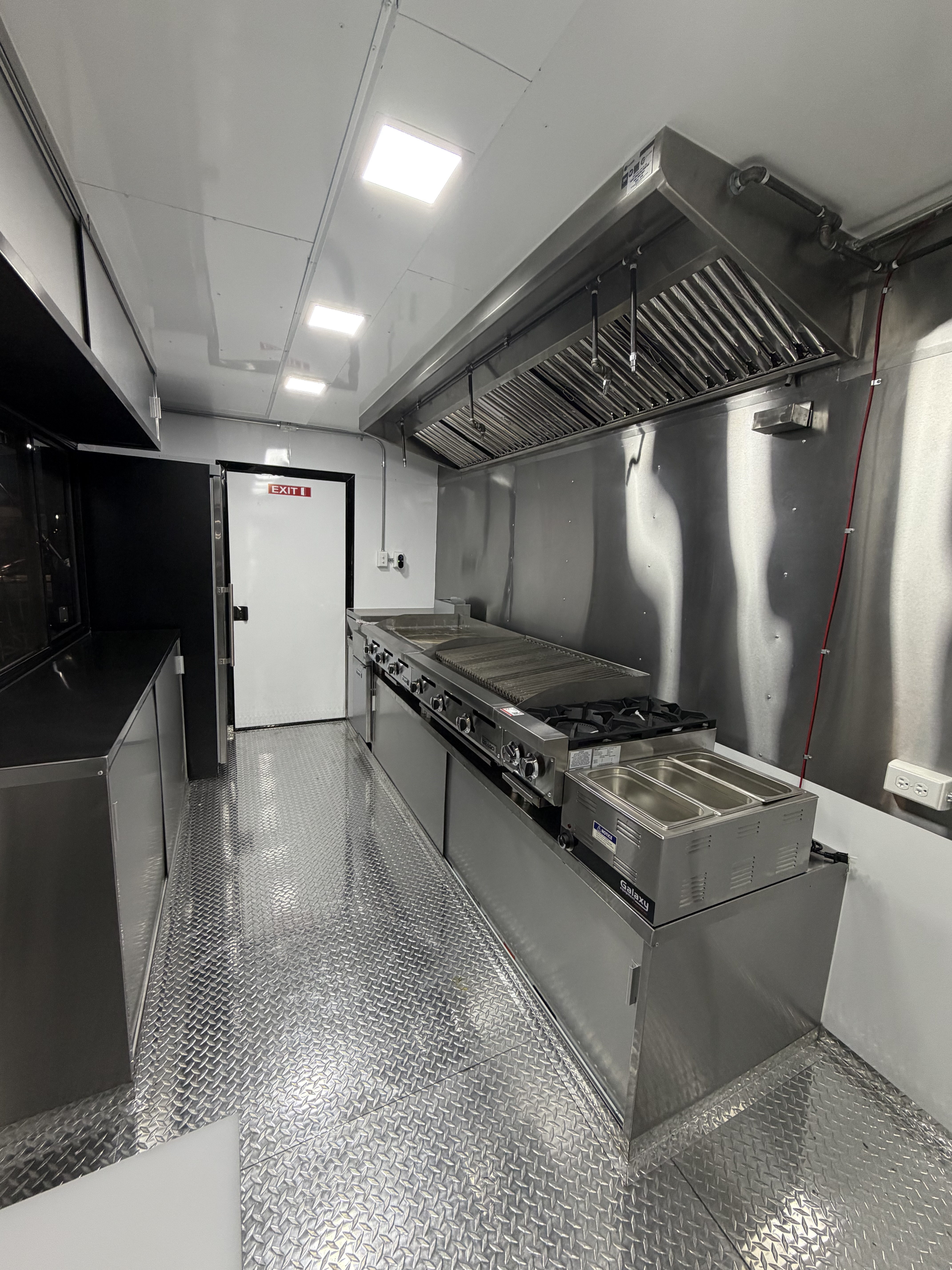 Full Cooking Line with Hood — Interior