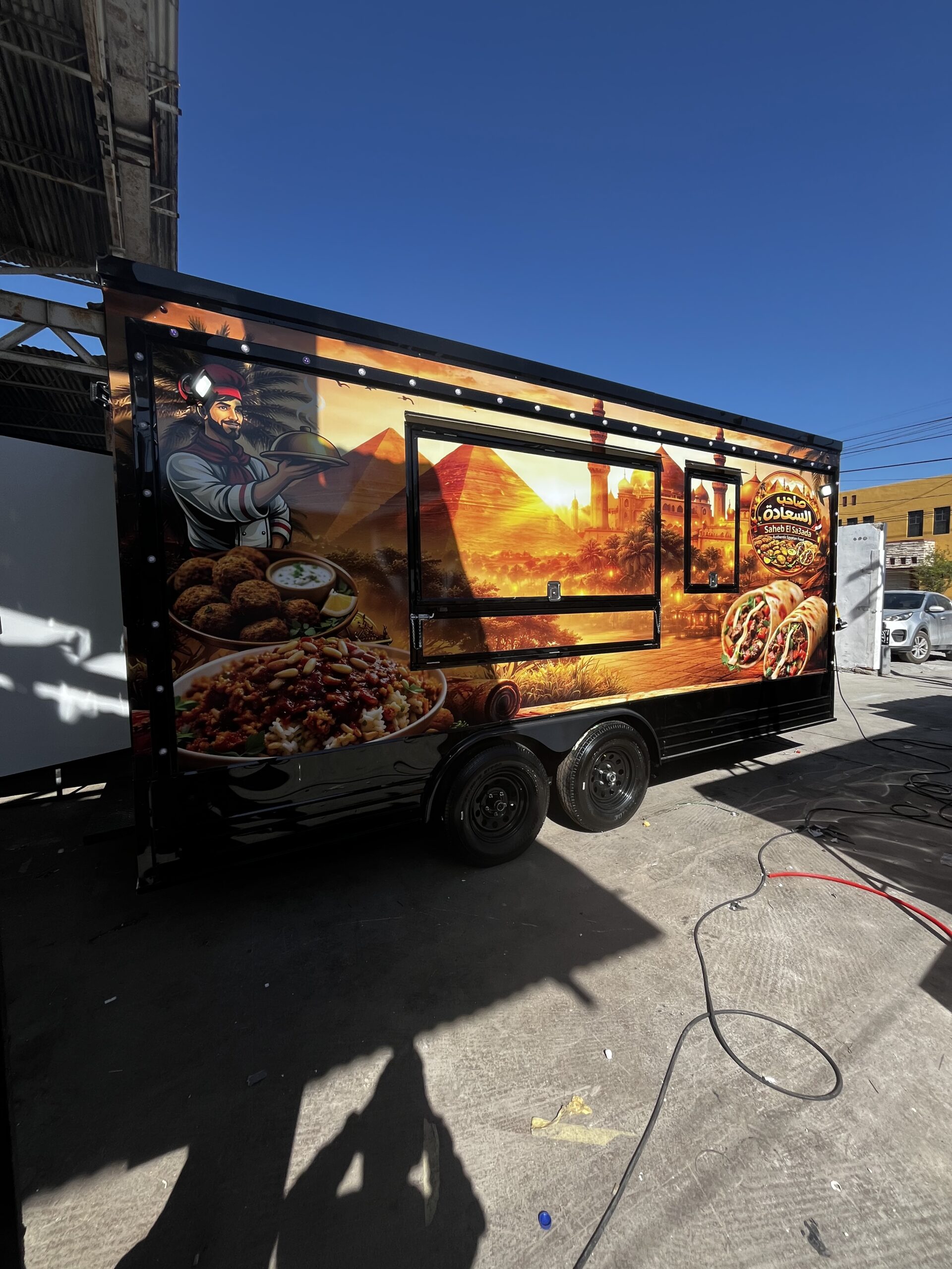 Saheb El Sa3ada trailer side profile