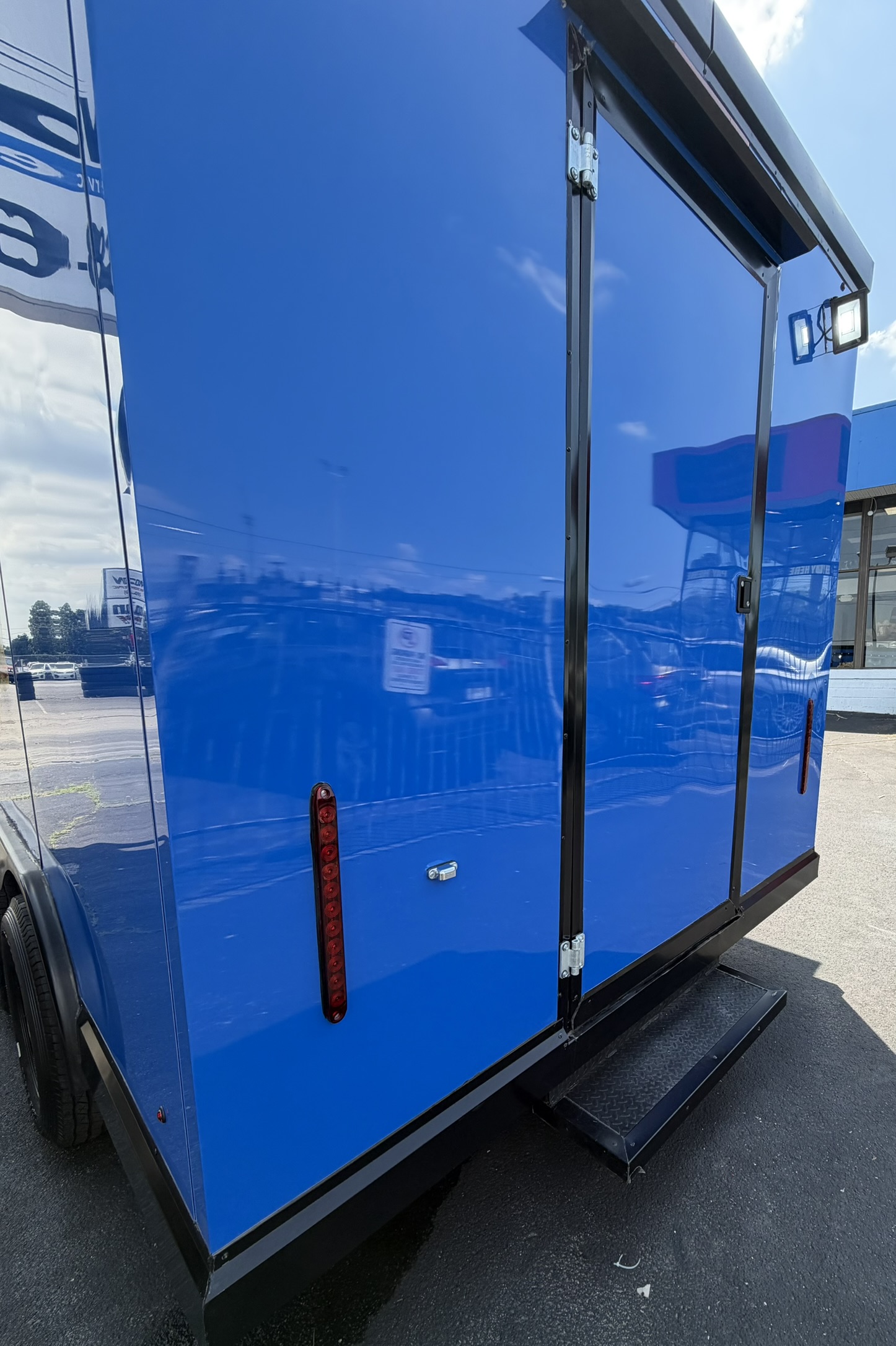 Azul blue custom food trailer 16ft photo 5