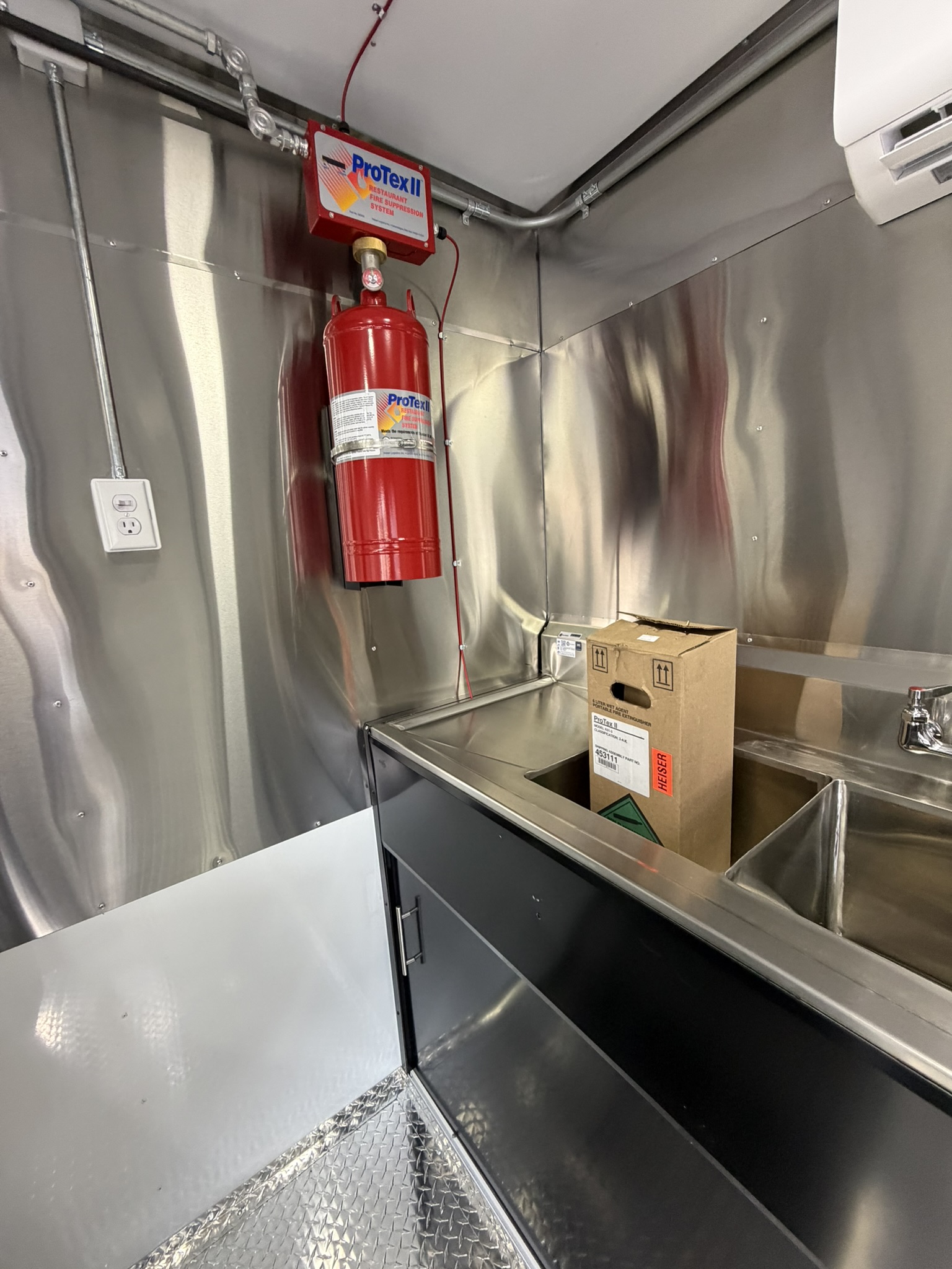 Azul blue custom food trailer 16ft photo 8