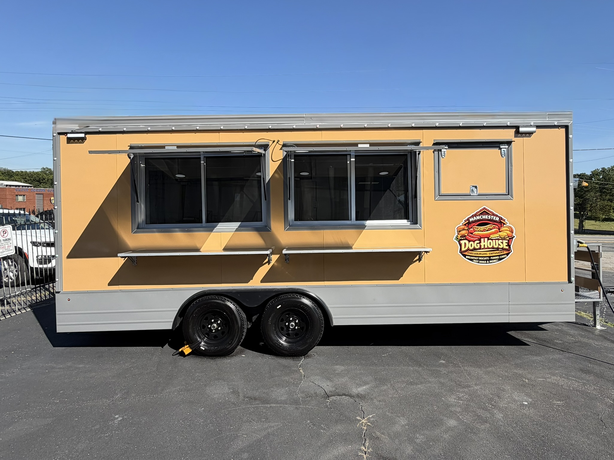 Dog House Manchester custom food trailer photo 14