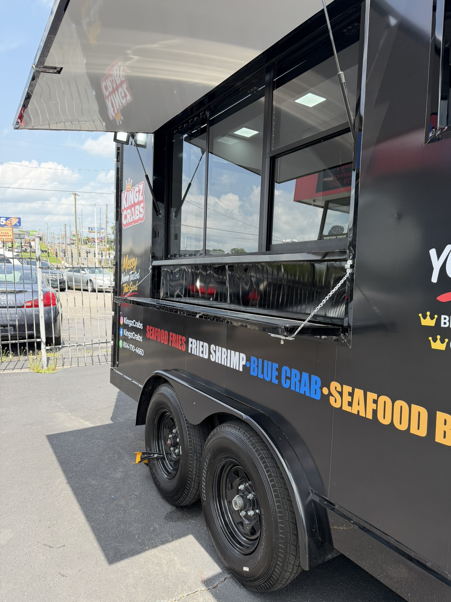 Kingz Crabz custom food trailer photo 4