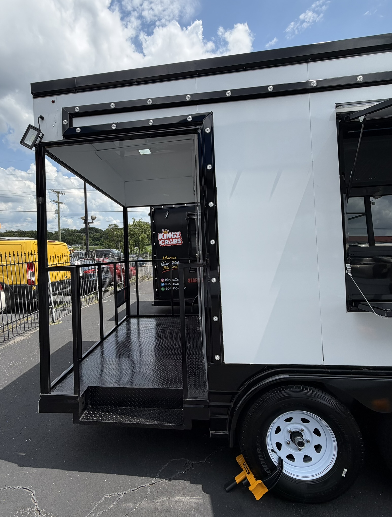 BBQ Porch custom food trailer photo 1