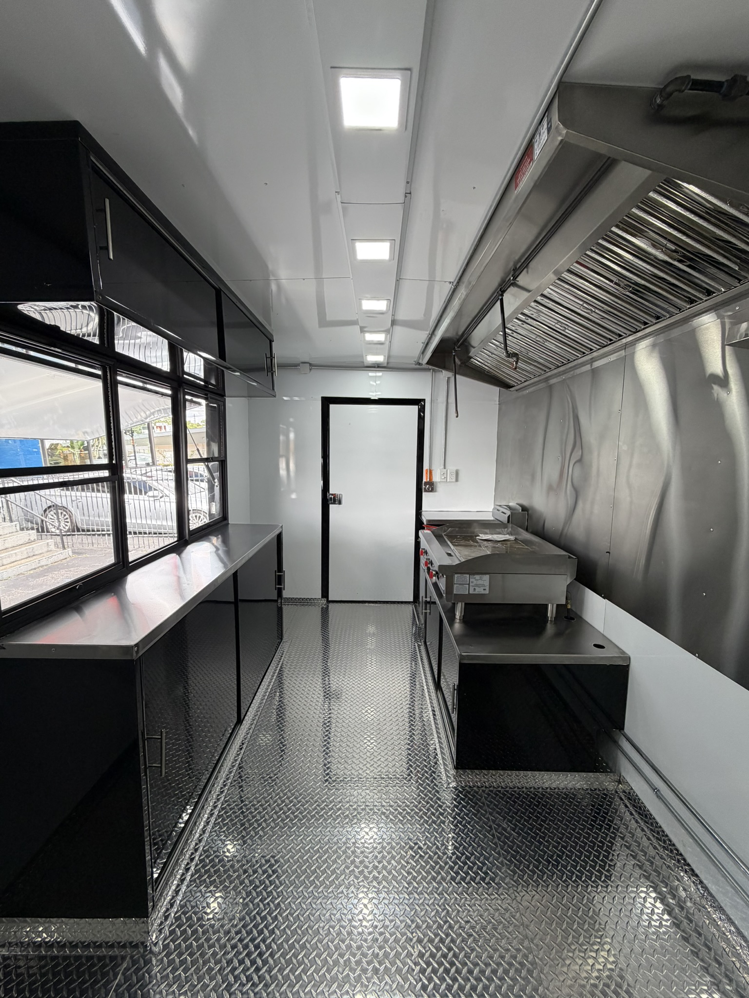 BBQ Porch custom food trailer photo 12
