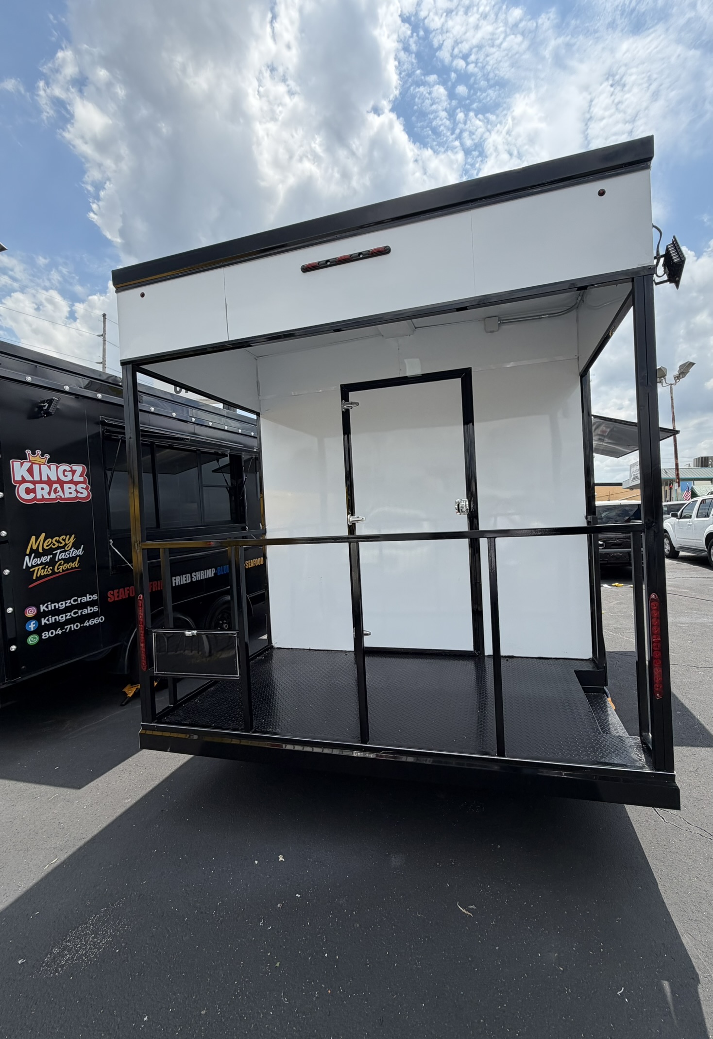 BBQ Porch custom food trailer photo 19